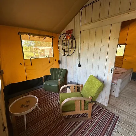 Luxe tent The Nest